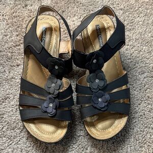 Good Chic Black Floral Sandals